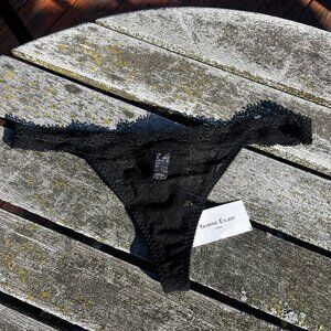 Yasmine Eslami Alexandra thong